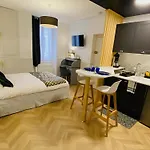 Le Studio Haslay Seraucourt En Plein Coeur De Ville De Bourges - Charme De L Ancien Et Confort Contemporain
