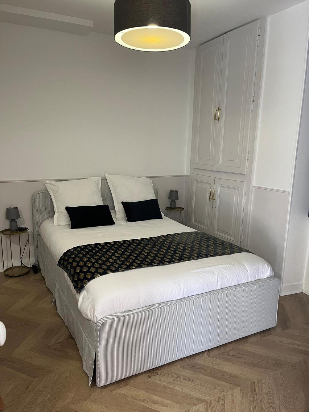 Appartement Le Haslay Seraucourt En Plein Coeur De De - Charme De L Ancien Et Confort Contemporain *