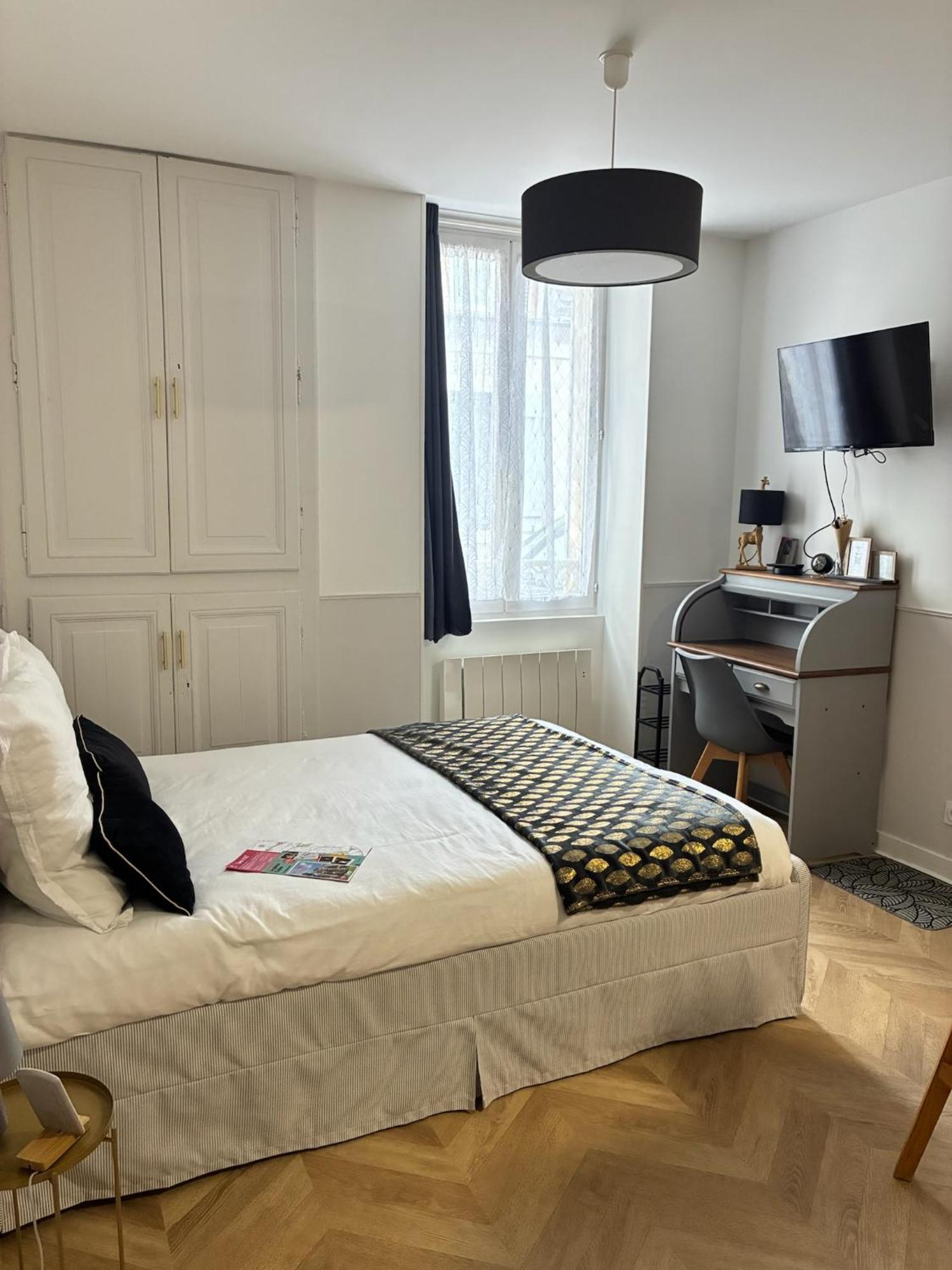 Le Haslay Seraucourt En Plein Coeur De De - Charme De L Ancien Et Confort Contemporain Appartement